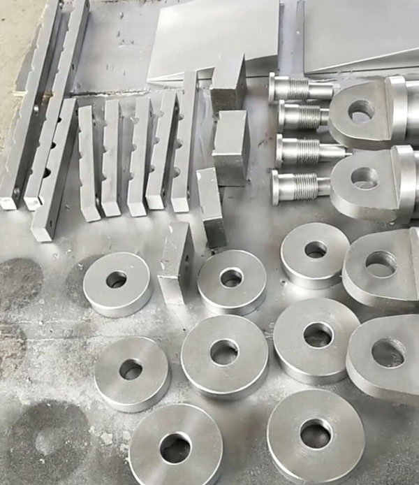 定制產品趕工期